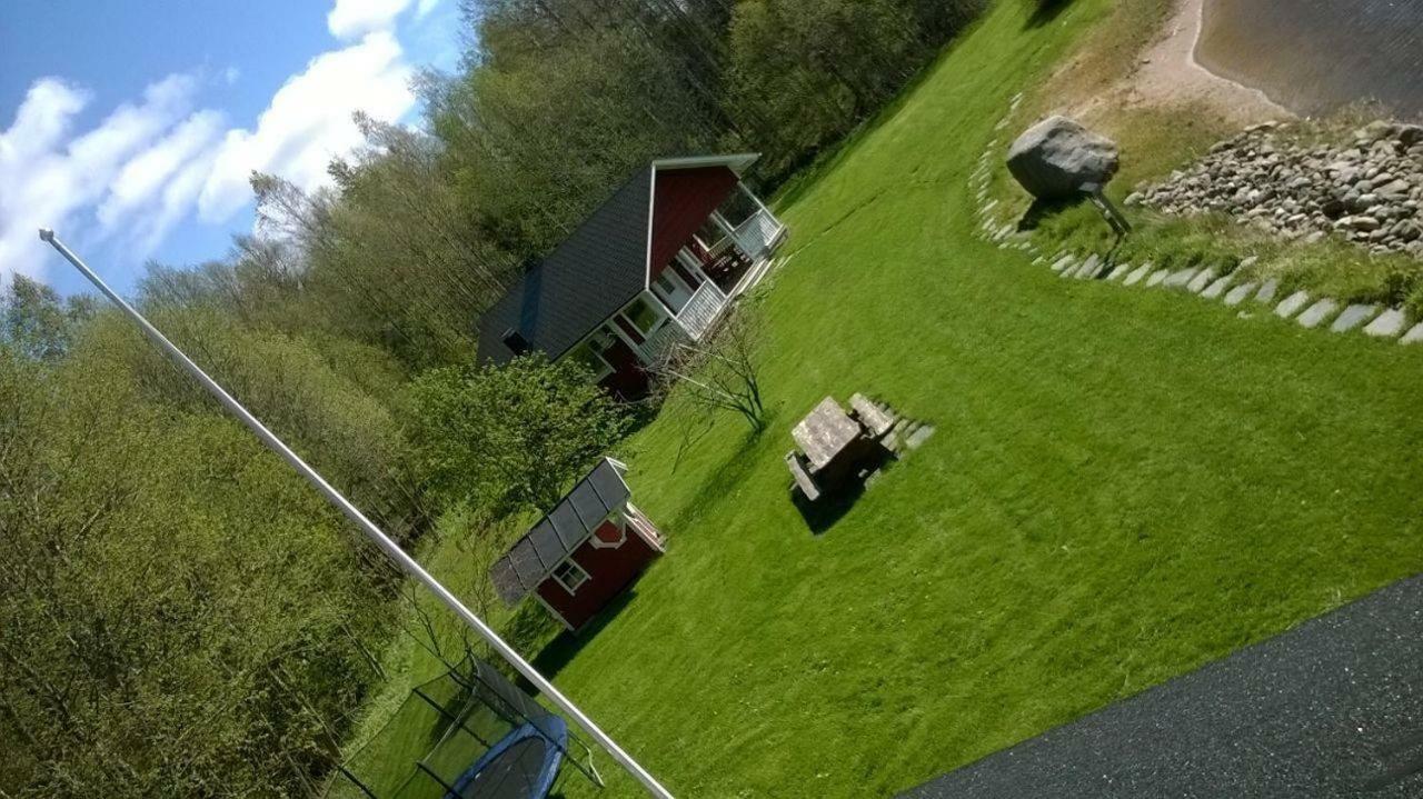 Hannunluhdan Lomamoekit Karijoki Exterior foto