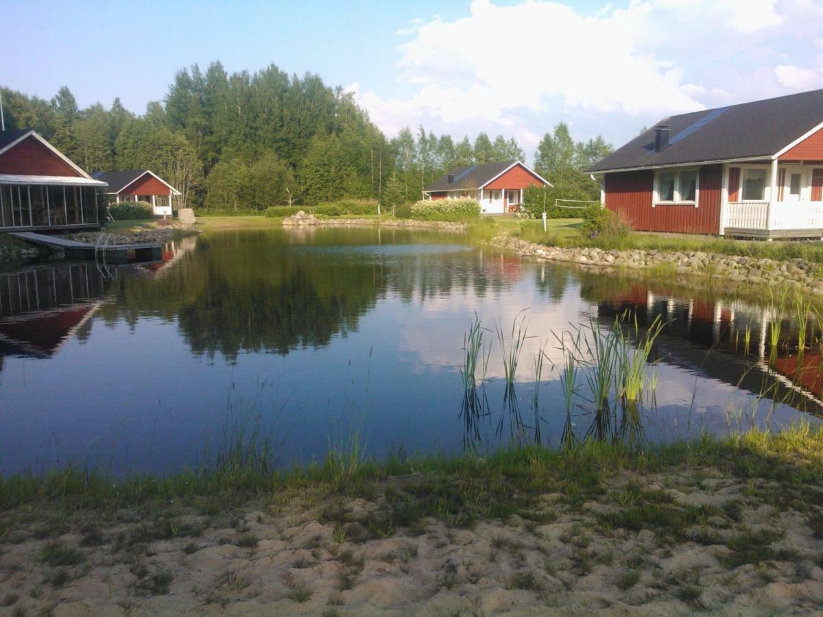 Hannunluhdan Lomamoekit Karijoki Exterior foto