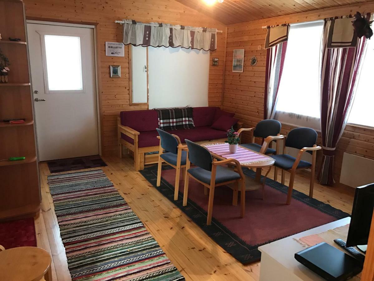 Hannunluhdan Lomamoekit Karijoki Exterior foto